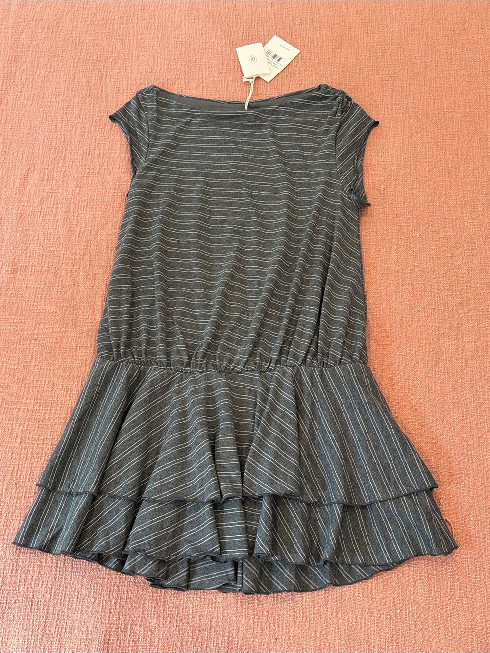 NWT Wm’s size 6 / eur 38 Charcoal Gray Striped Ruffle-Hem Mini Dress